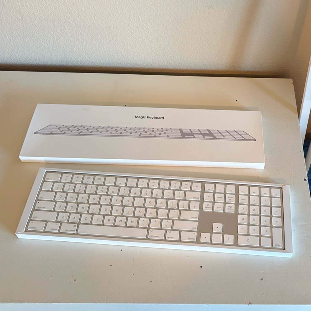 Apple Magic Keyboard in Silver and White